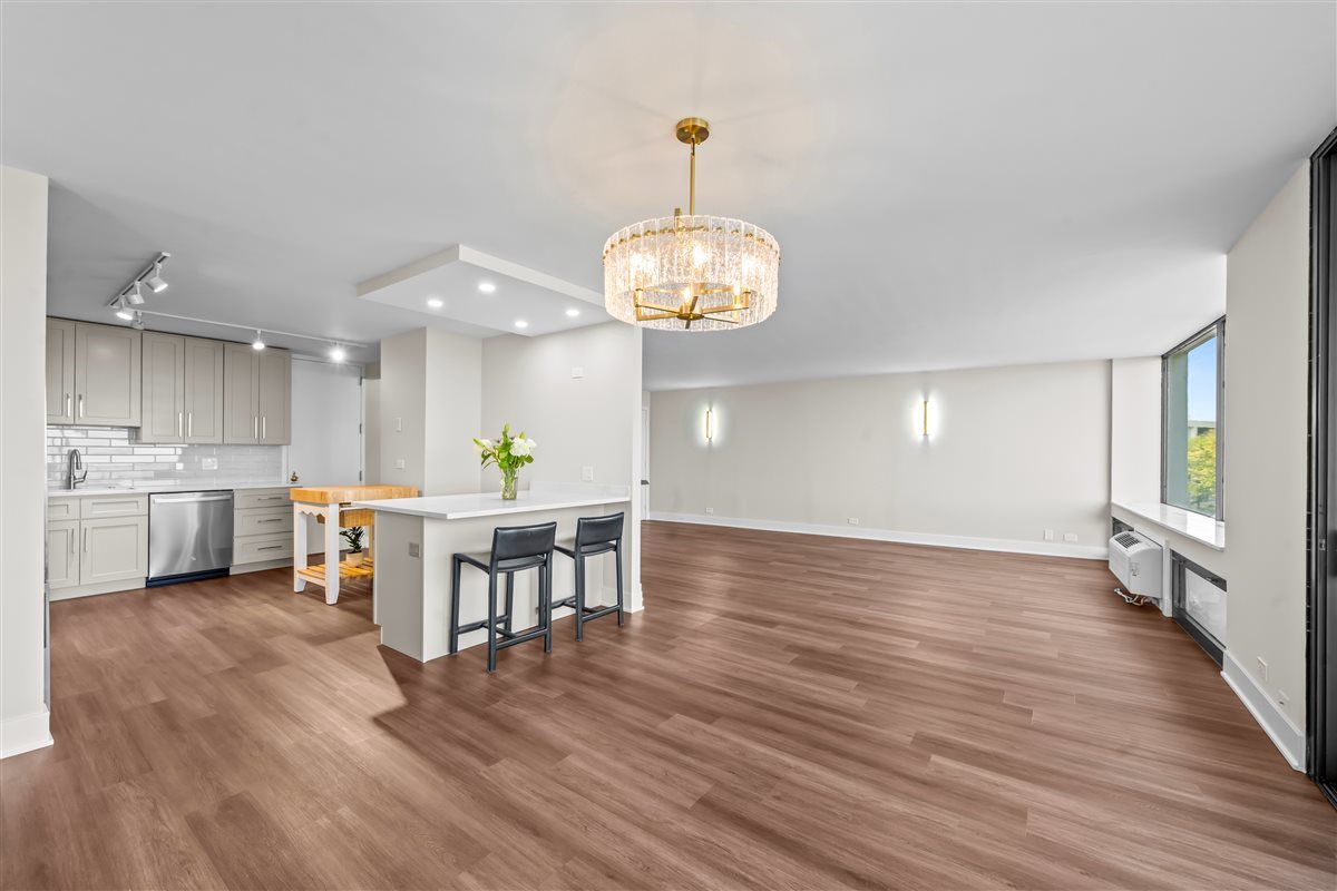 1500 Sheridan Road, Unit 4A Wilmette, IL 60091 - Photo 4 of 35 Gallery Image 4