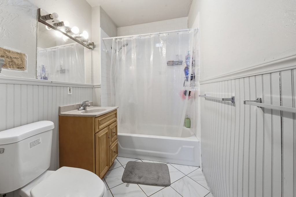 112 Harrison Street Worcester, MA 01604 - Photo 11 of 33