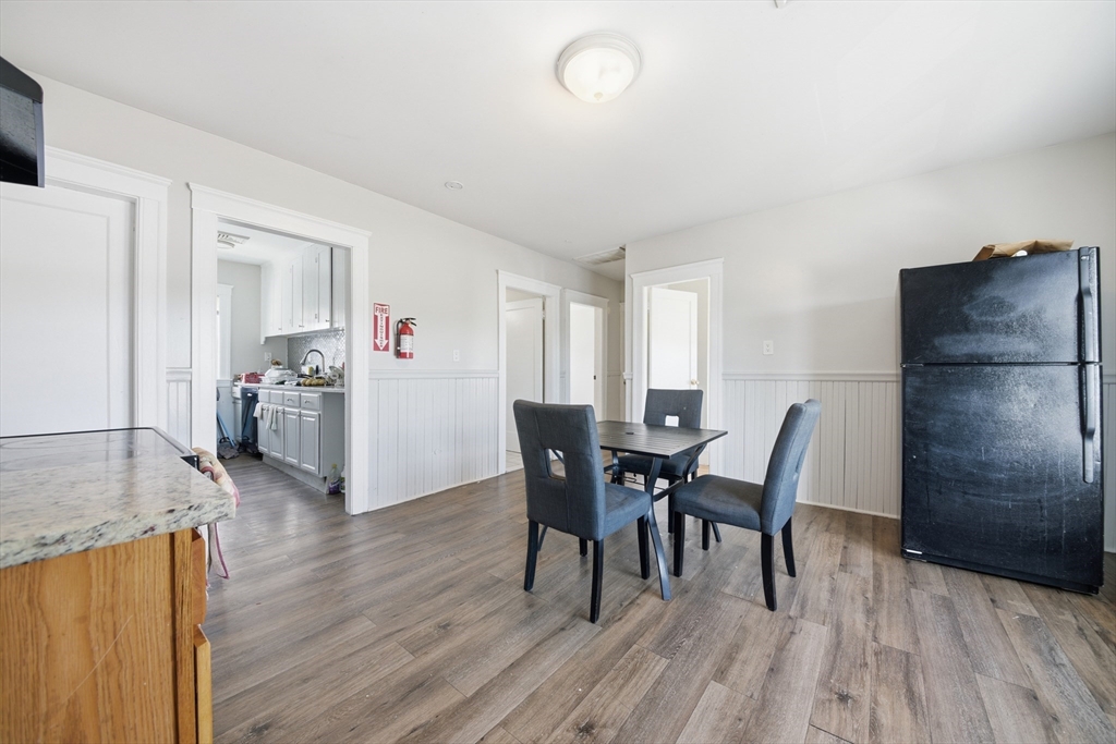 112 Harrison Street Worcester, MA 01604 - Photo 15 of 33