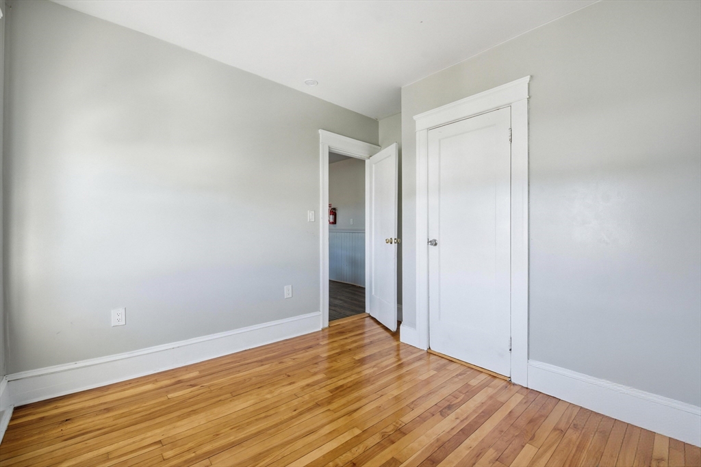 112 Harrison Street Worcester, MA 01604 - Photo 23 of 33