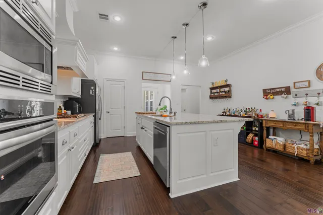 $424,900 | 1307 Americana Boulevard, Zachary, LA 70791