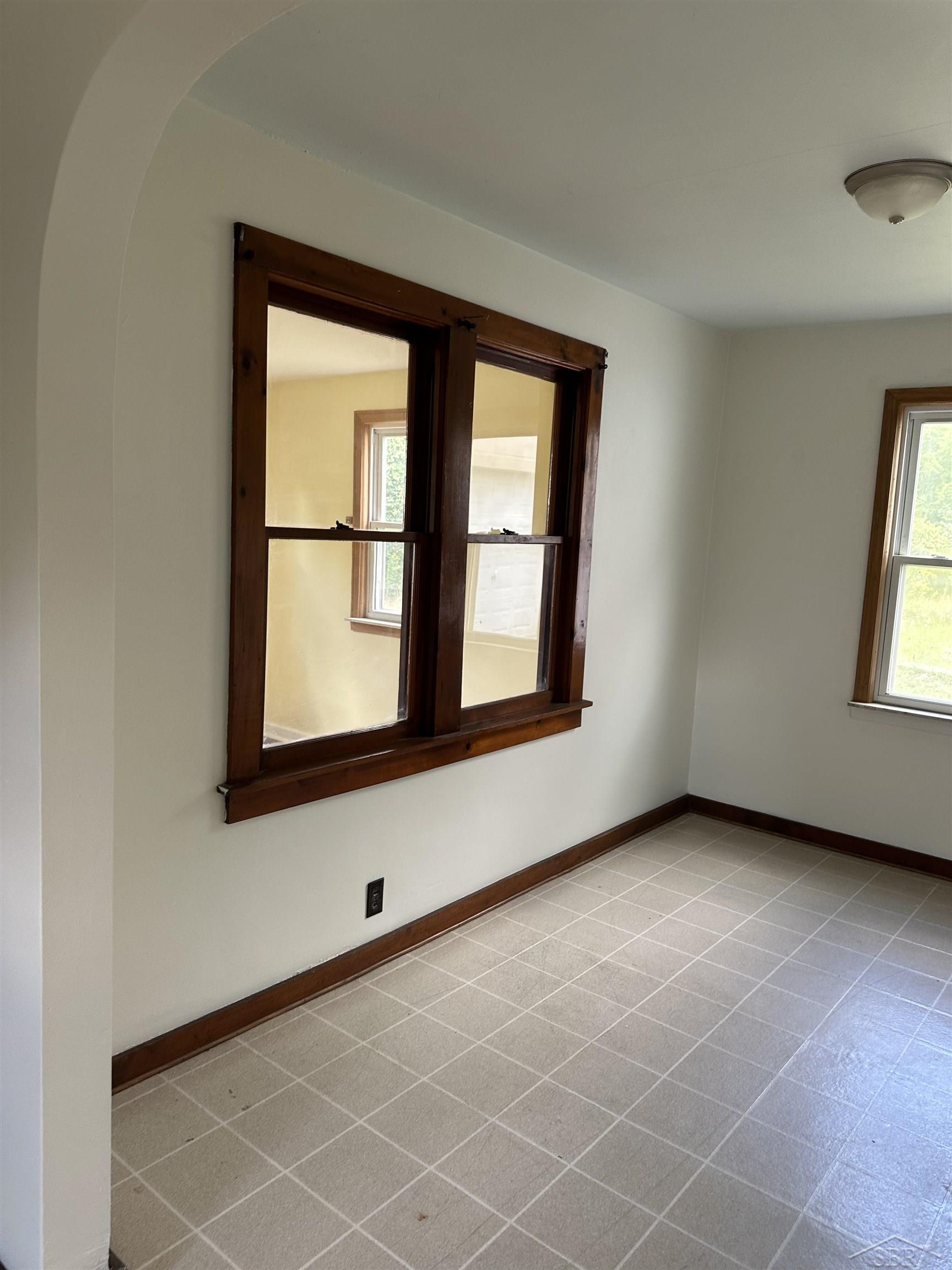 5665 E Road Saginaw, MI 48601 - Photo 14 of 83 50188136-6f0ae29a-c0fe-4f64-8600-2146e2aca1ff.JPG