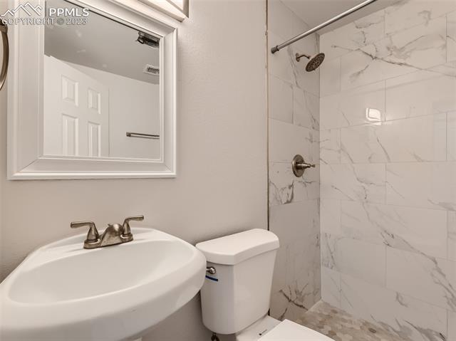 30207 Antioch Road Yoder, CO 80864 - Photo 20 of 26 Bathroom