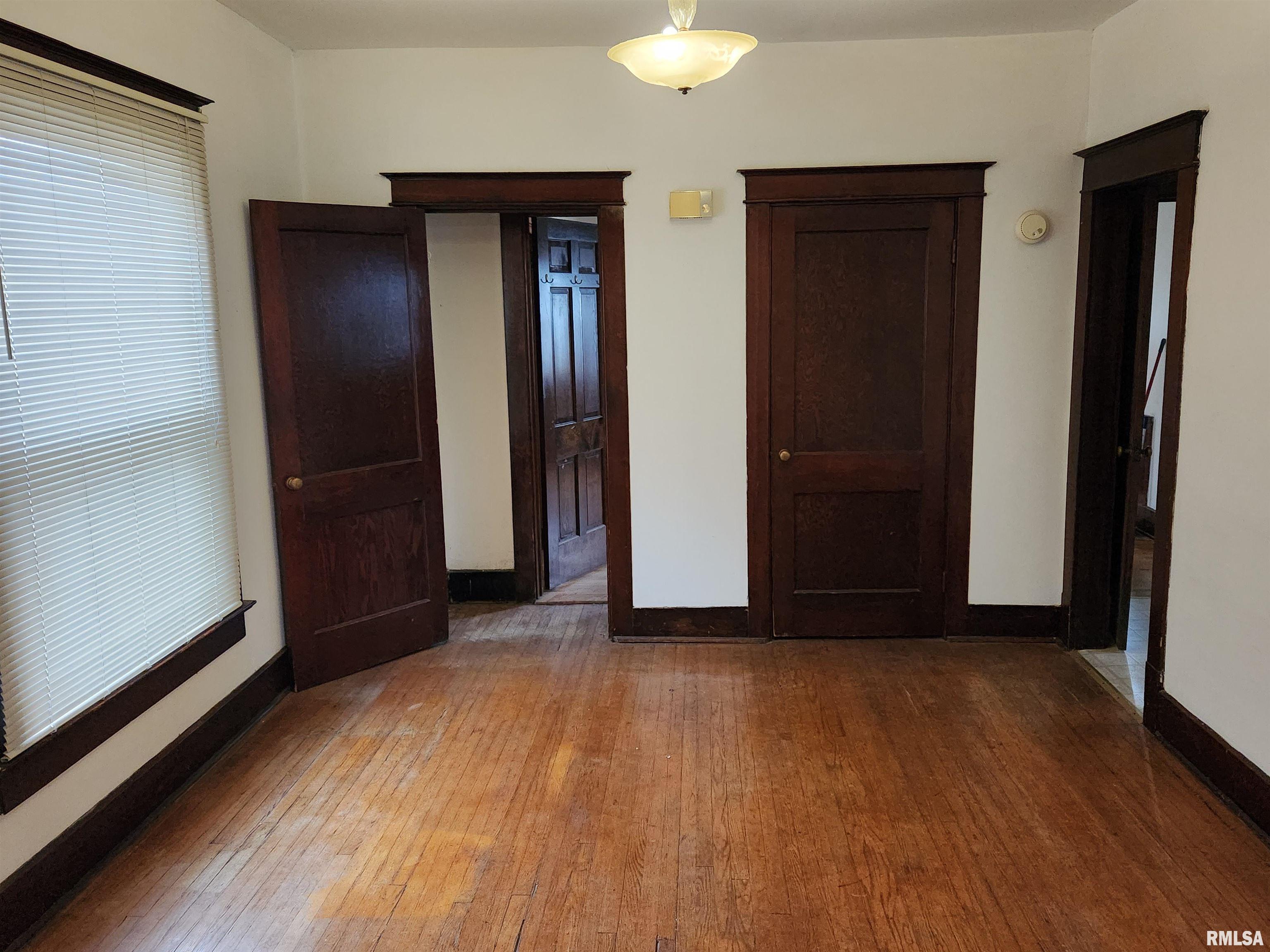 2013 South Spring Street Springfield, IL 62704 - Photo 3 of 9