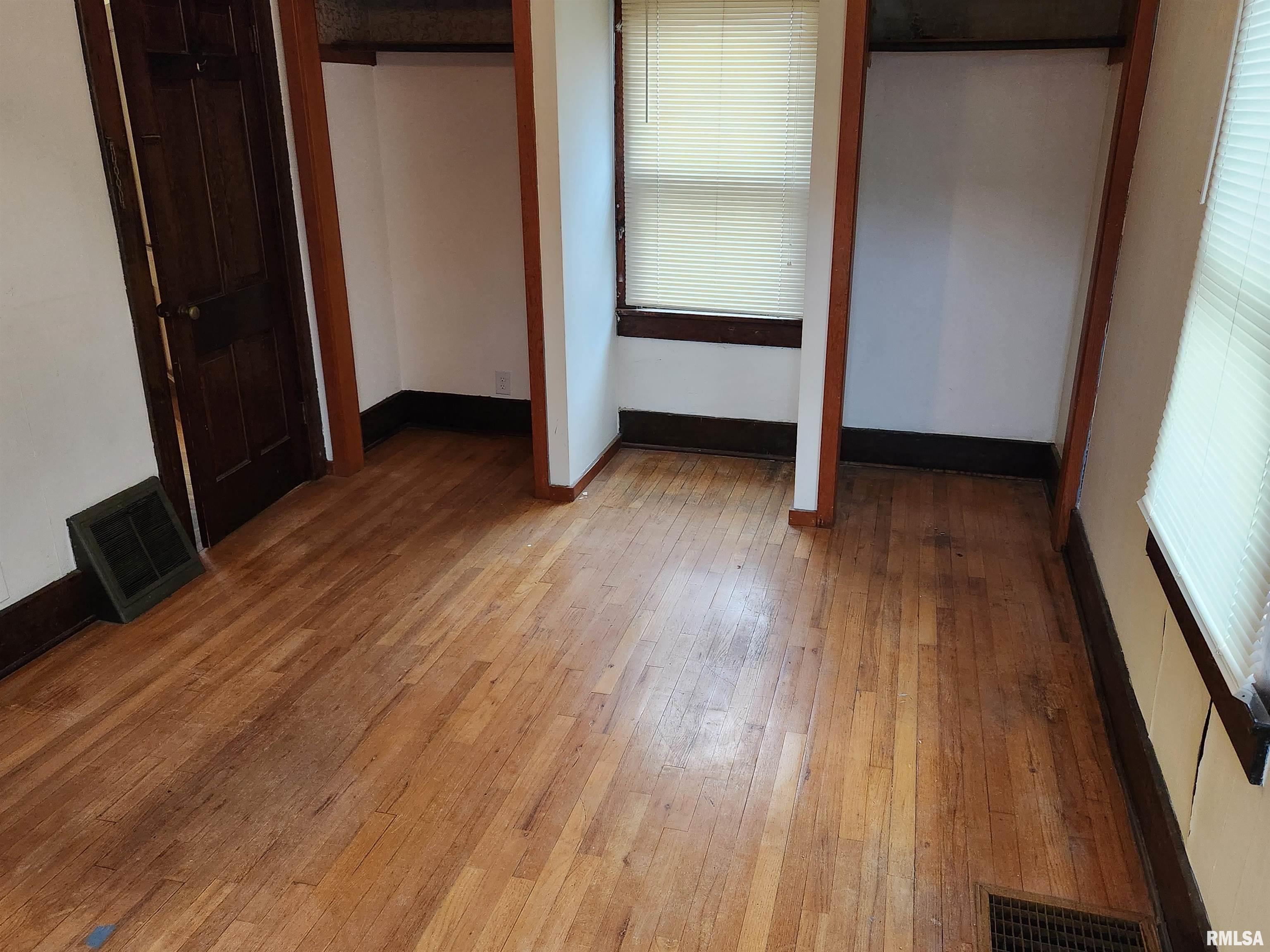 2013 South Spring Street Springfield, IL 62704 - Photo 6 of 9