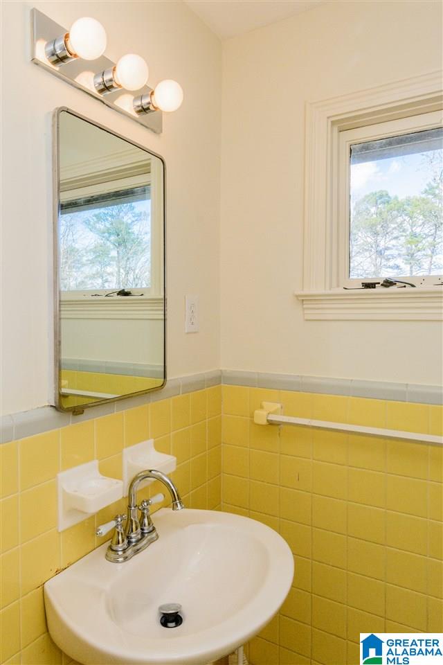 1423 Overlook Road Birmingham, AL 35209 - Photo 24 of 33