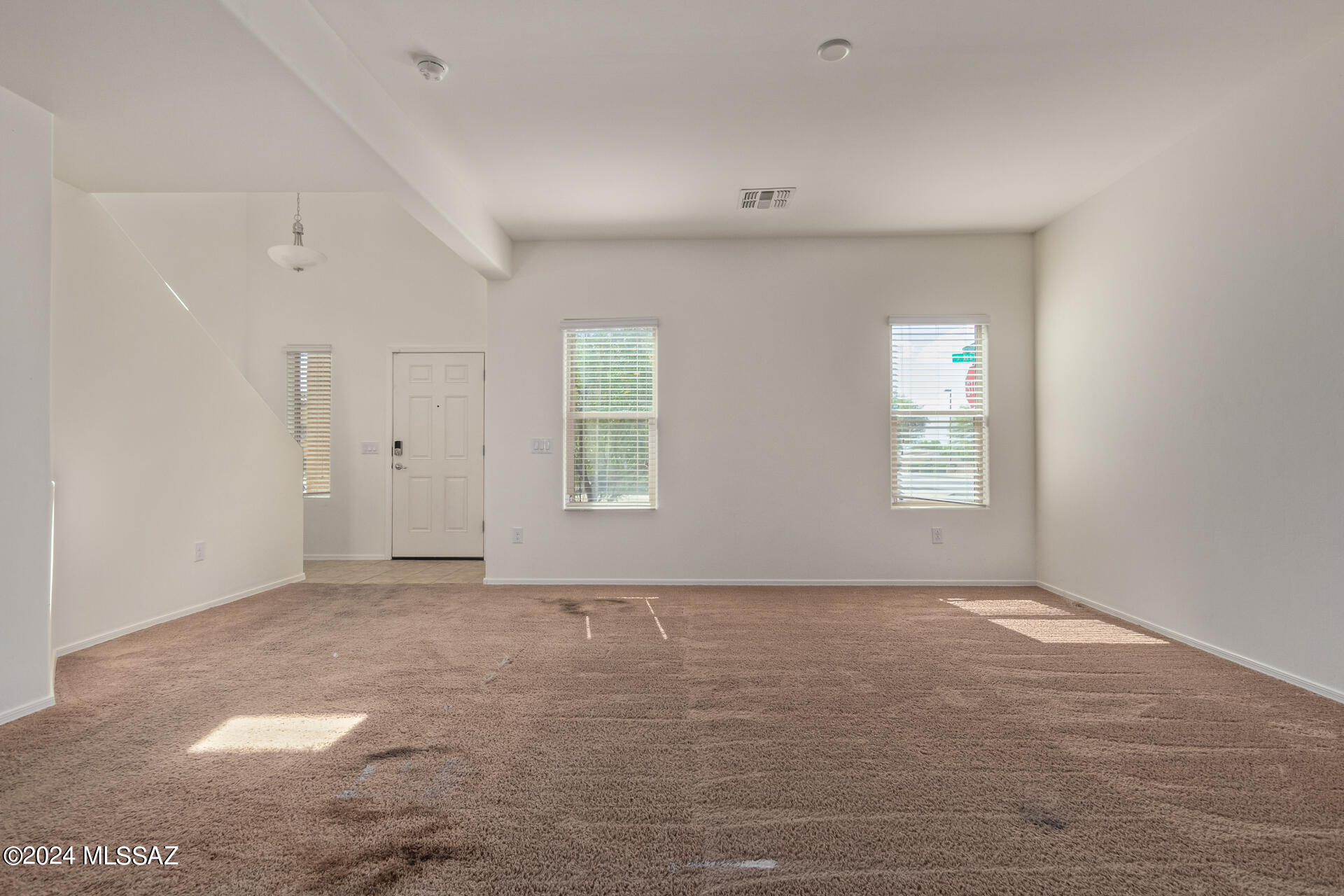 8005 South Red Sox Road Tucson, AZ 85756 - Photo 4 of 33 Gallery Image 4