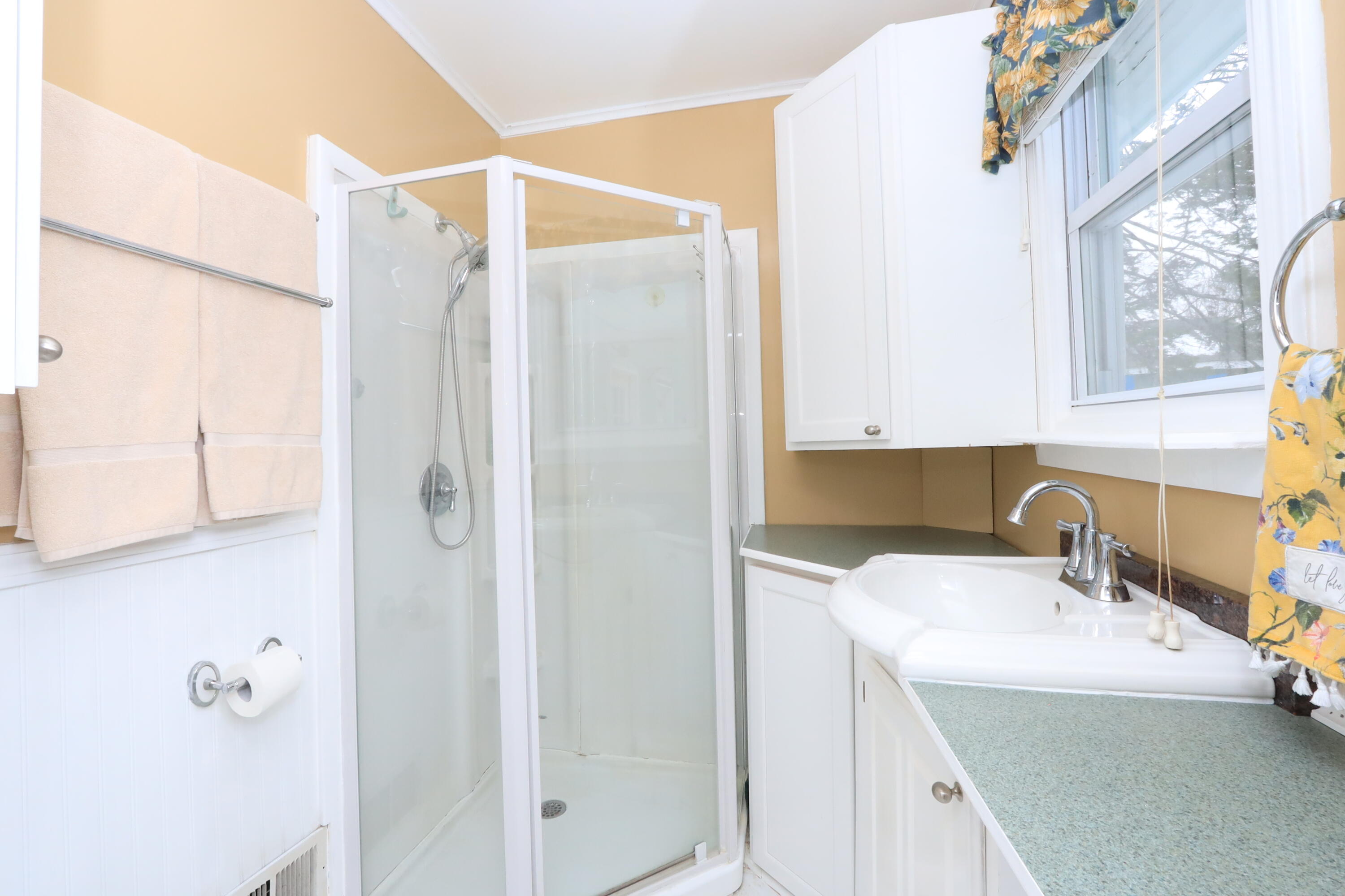 38 Spring Street Old Town, ME 04468 - Photo 15 of 43 13 1st floor bath