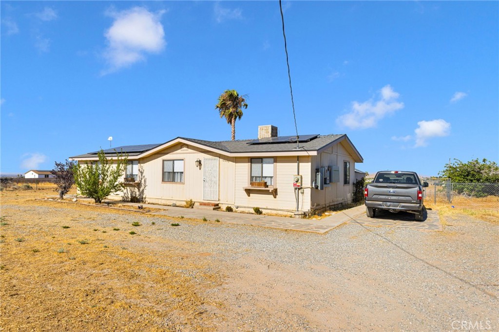 12245 Cordero Road Victorville, CA 92392 - Photo 4 of 48
