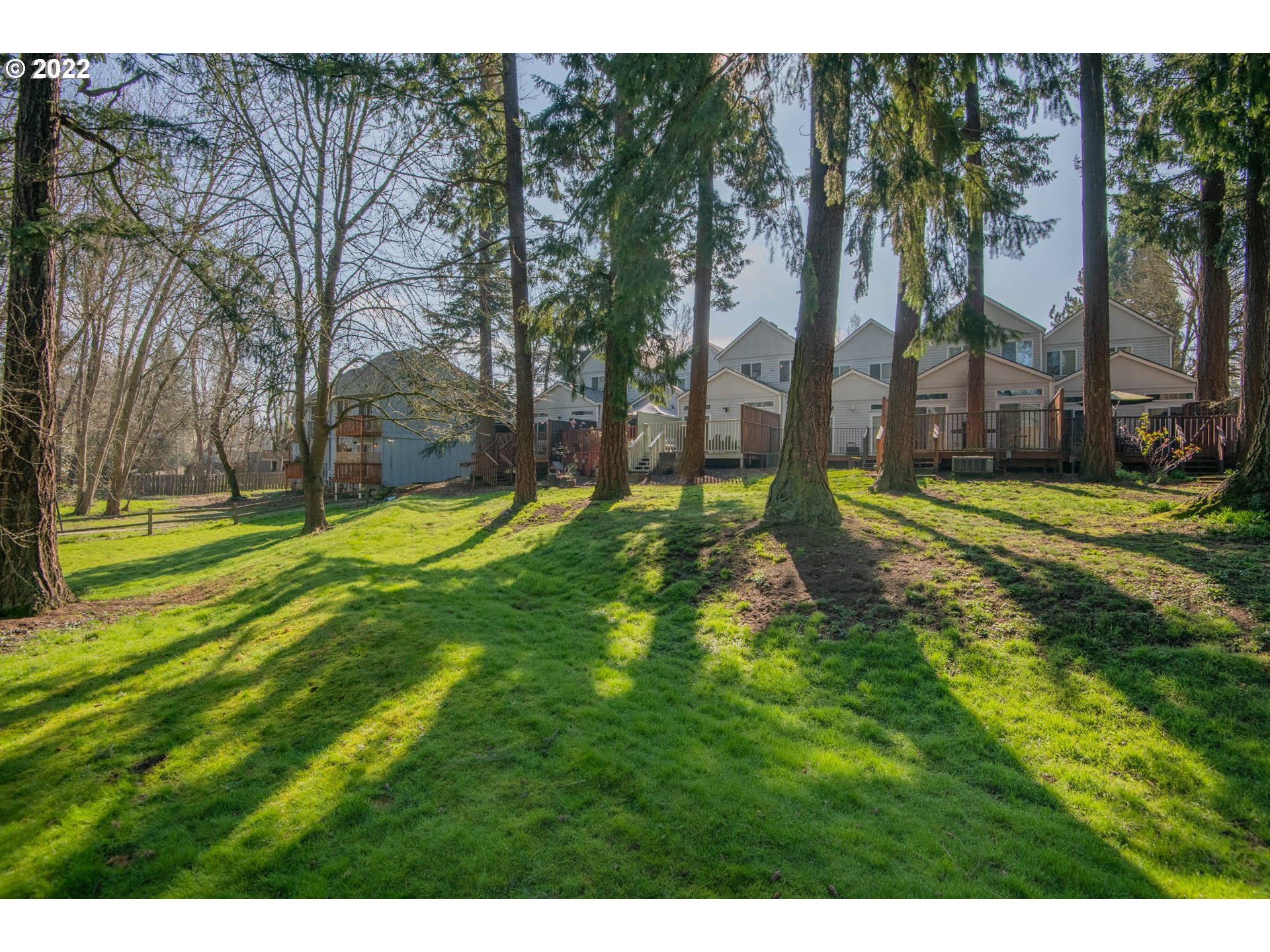 10463 Southwest Laurel Road Beaverton, OR 97005 - Photo 25 of 28 a view of a park with tree s