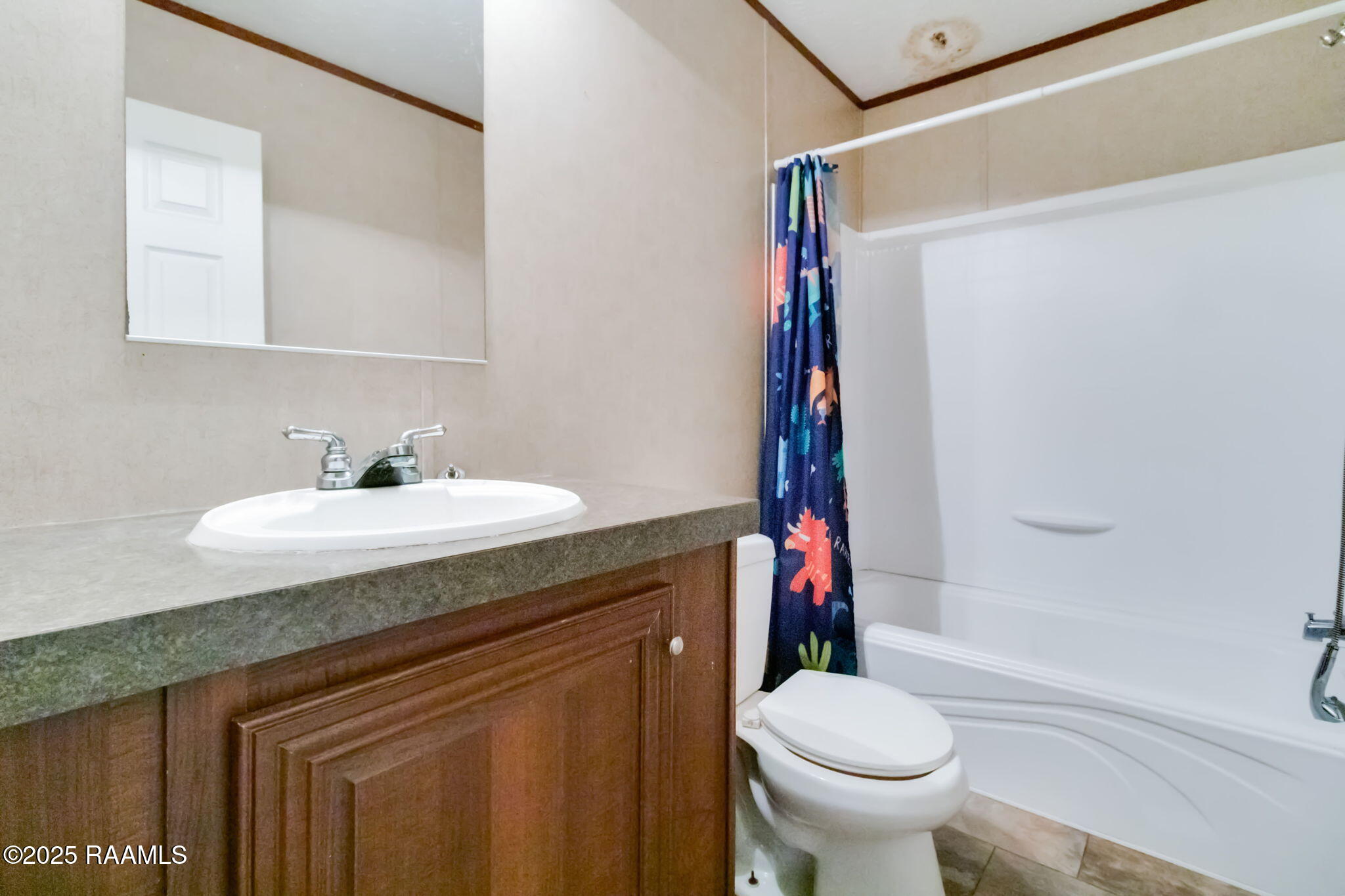 4807 Albert Road Abbeville, LA 70510 - Photo 8 of 11 11-web-or-mls-4807 Albert Rd-15