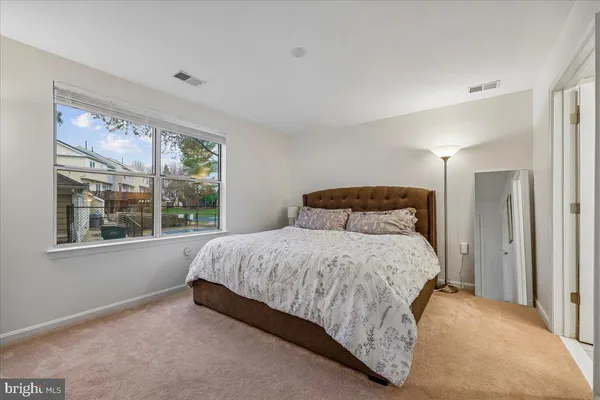 $3,100 | 10010 Vanderbilt Circle, Unit 39, Rockville, MD 20850