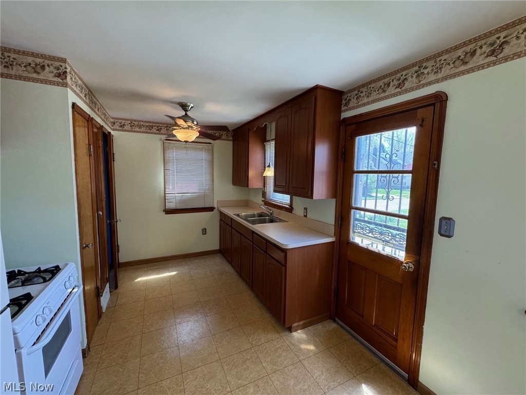 17920 Nottingham Road Cleveland, OH 44119 - Photo 10 of 18 Gallery Image 10