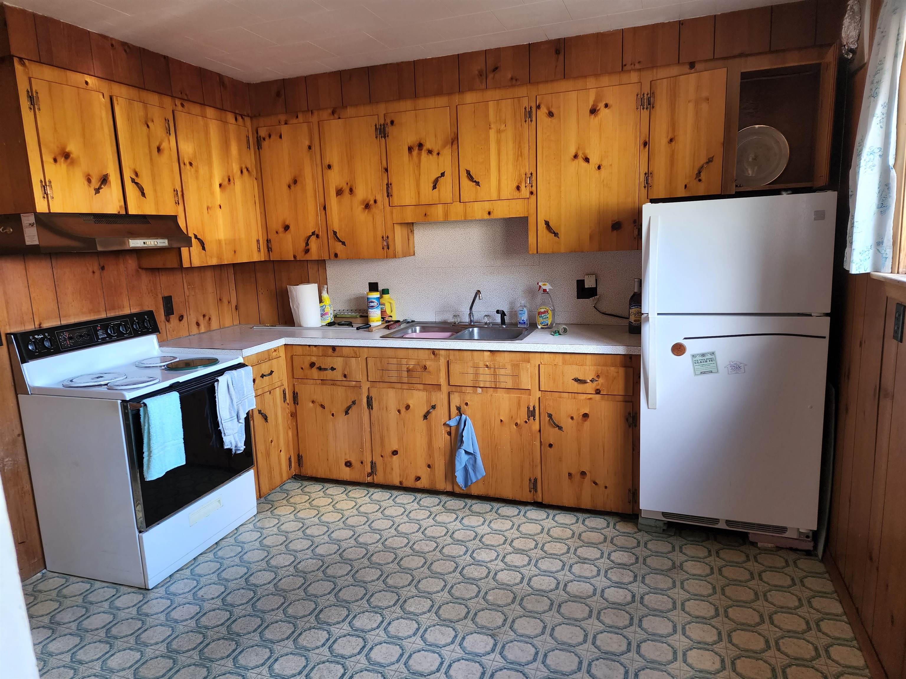 440 High Street Barton, VT 05822 - Photo 8 of 24