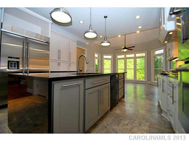 3734 Providence Manor Road Charlotte, NC 28270 - Photo 5 of 21 Gallery Image 5
