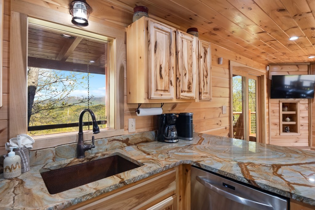 4510 Stackstone Road Sevierville, TN 37862 - Photo 31 of 57 Gallery Image 31