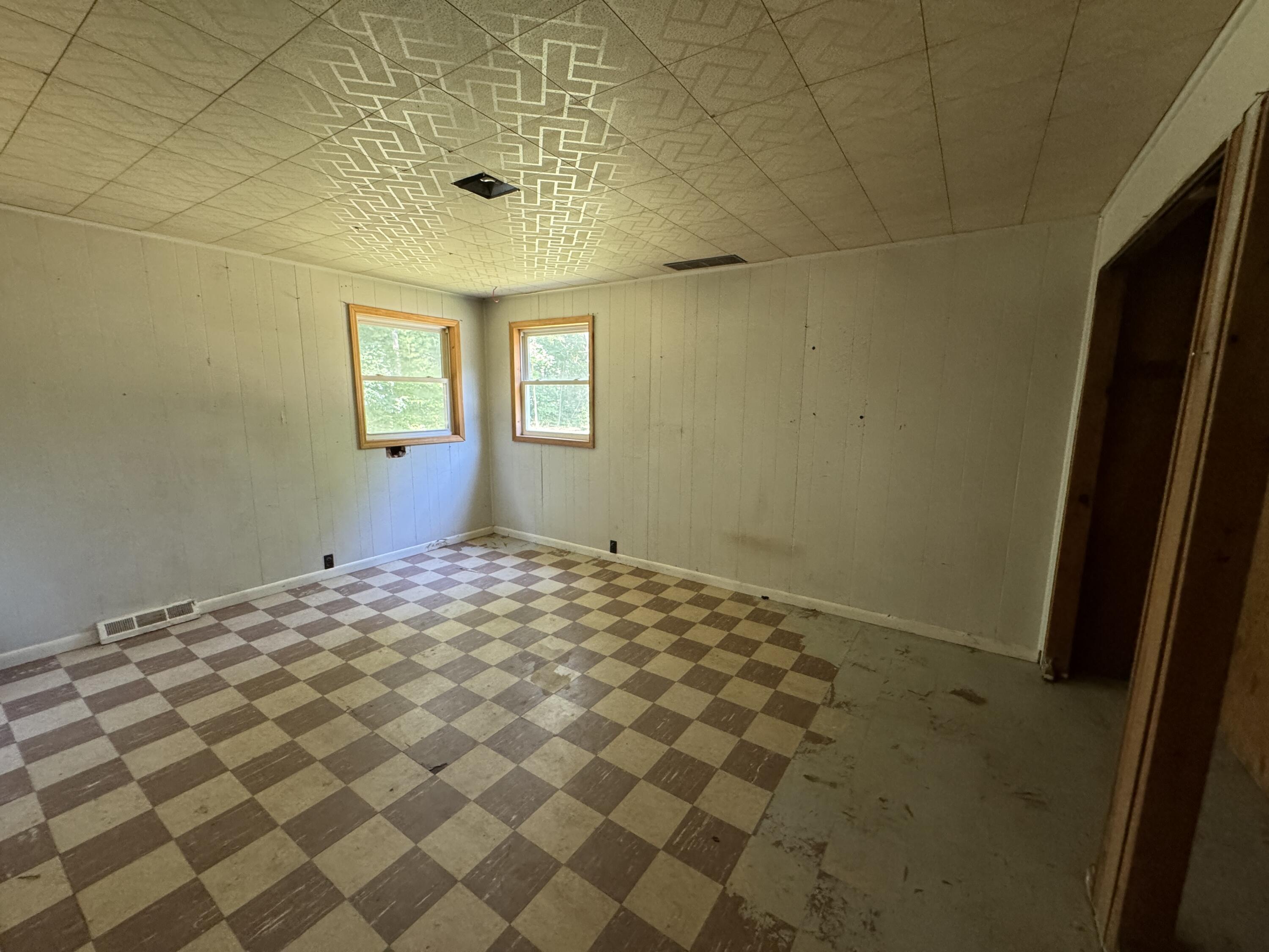 6477 Bryce Road North Street, MI 48049 - Photo 7 of 16 main bedroom