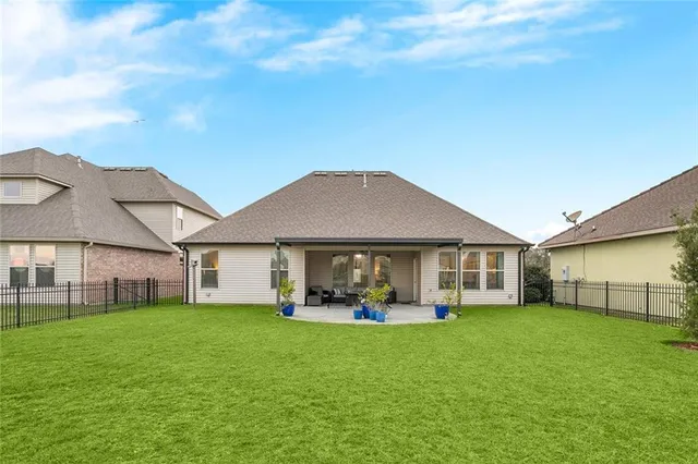 $299,000 | 120 Lakeshore Village South, Slidell, LA 70461