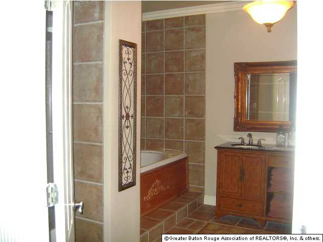 44324 Erwin Villar Road Prairieville, LA 70769 - Photo 11 of 21 Gallery Image 11