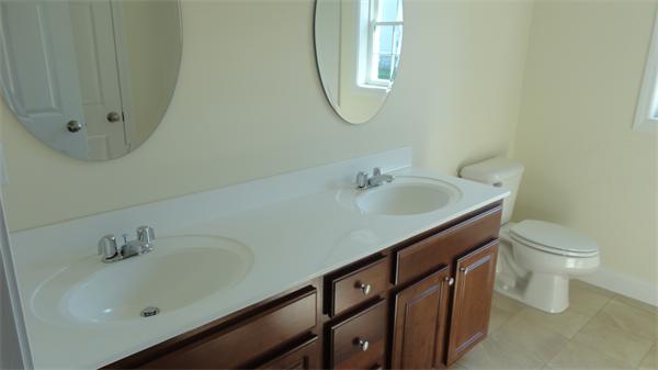 71 Swindells Street Fall River, MA 02723 - Photo 8 of 9 Gallery Image 8