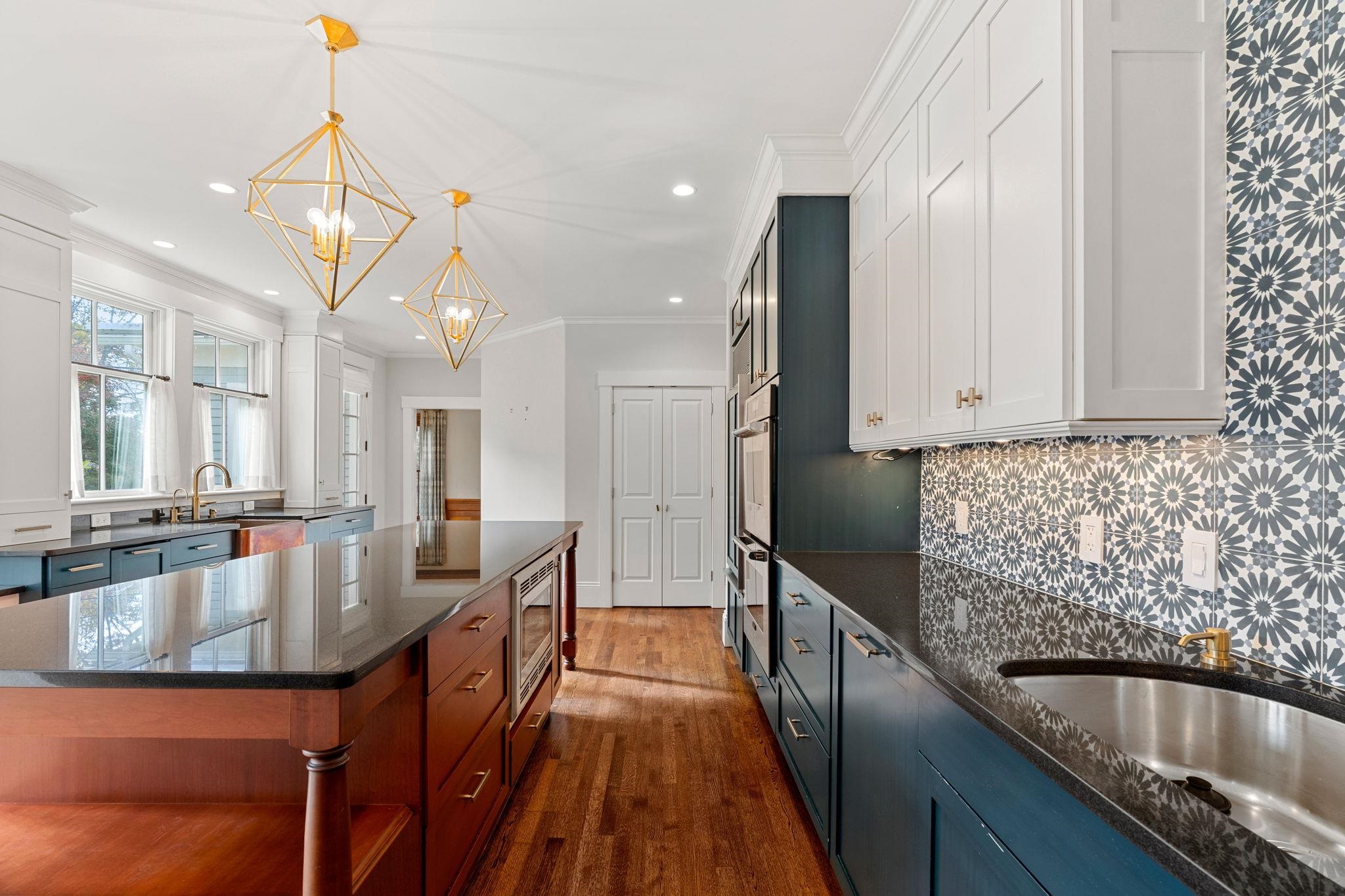 34 Pine Street Exeter, NH 03833 - Photo 12 of 47