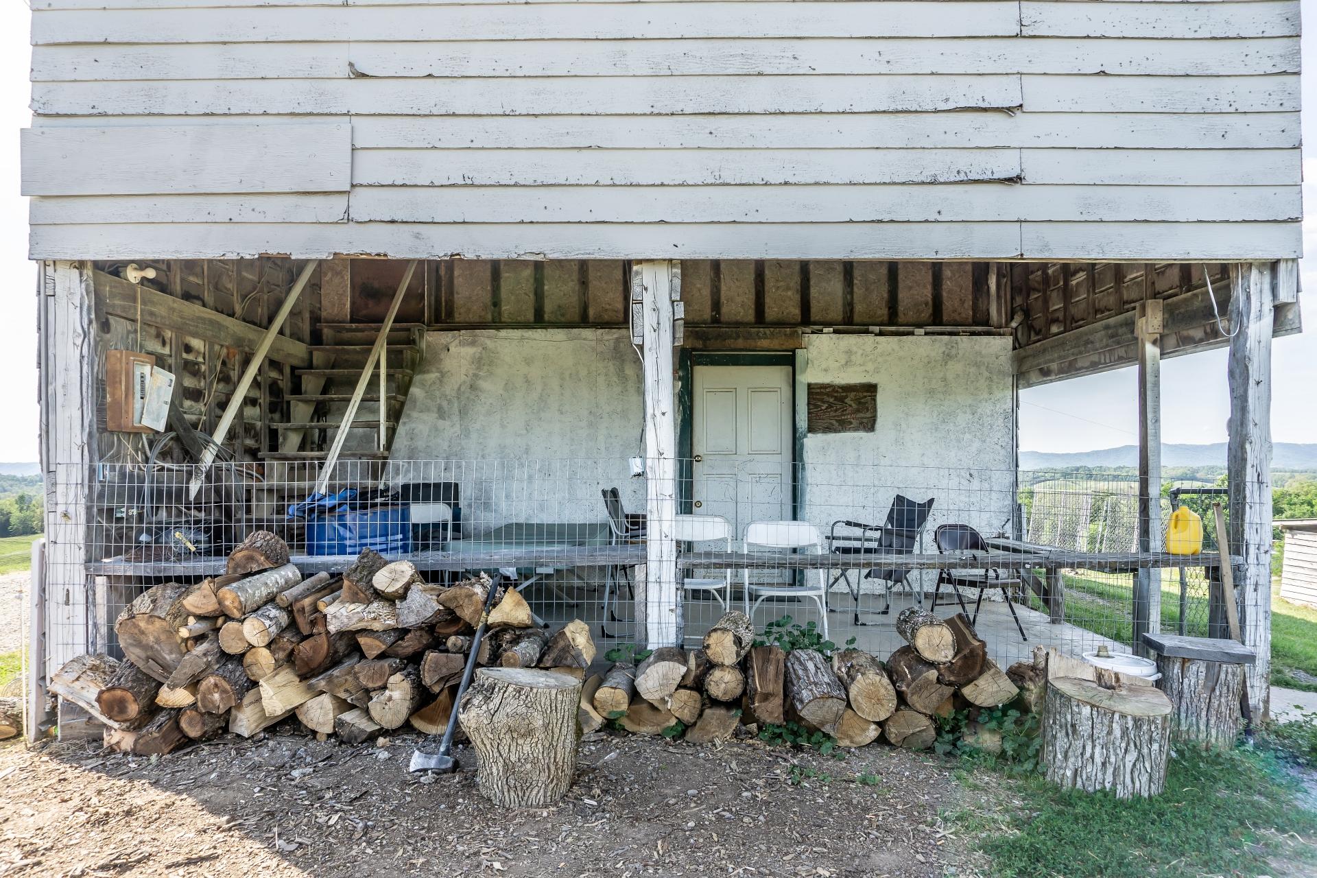 70 Collins Road Greeneville, TN 37745 - Photo 27 of 93 bunkhouse