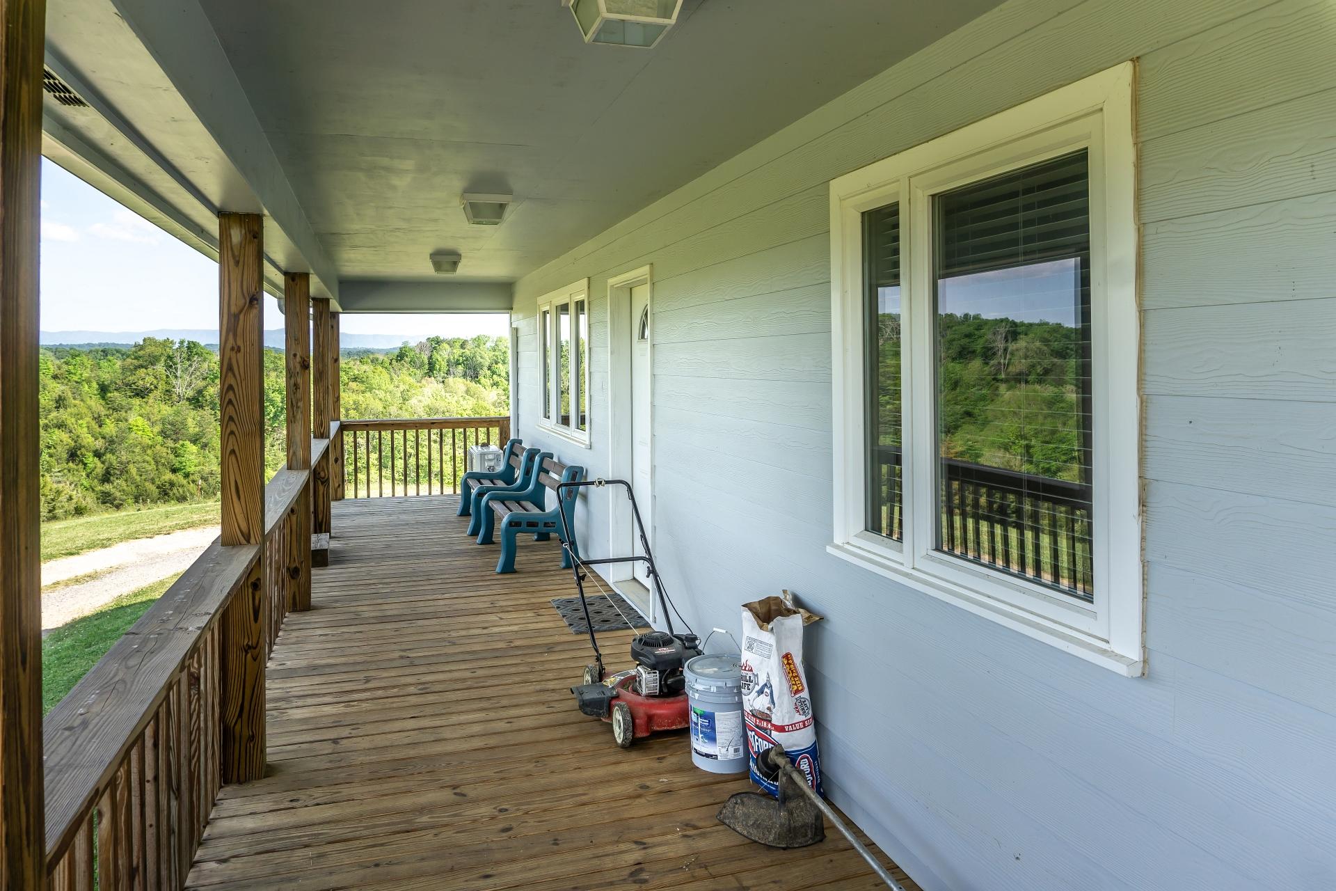 70 Collins Road Greeneville, TN 37745 - Photo 10 of 93 70collinsG_178