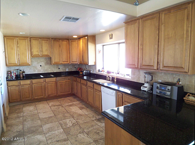 6302 East Mountain View Road Paradise Valley, AZ 85253 - Photo 6 of 25 KITCHEN