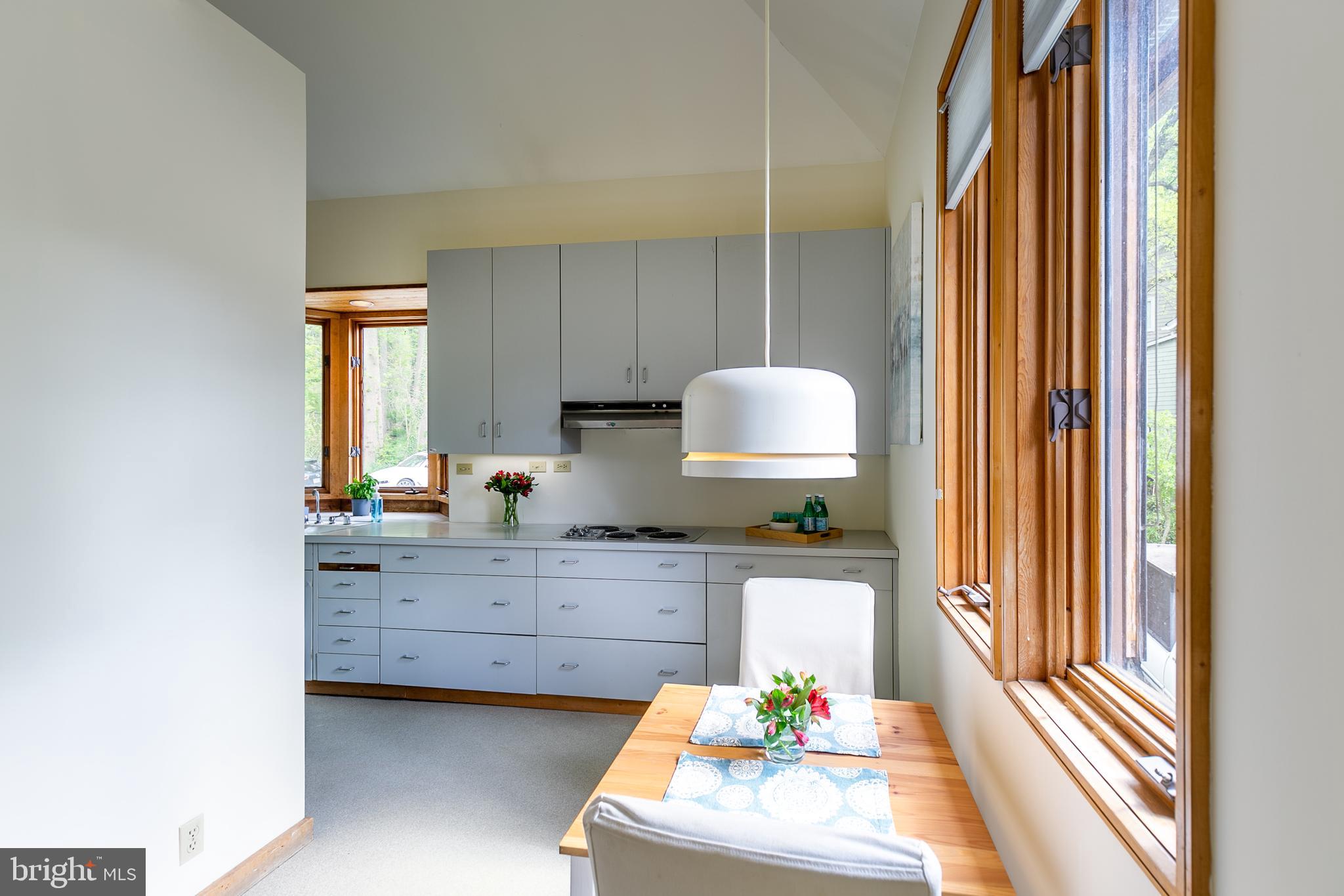 1432 Ravine Way Arnold, MD 21012 - Photo 14 of 50 Kitchen w/table space.