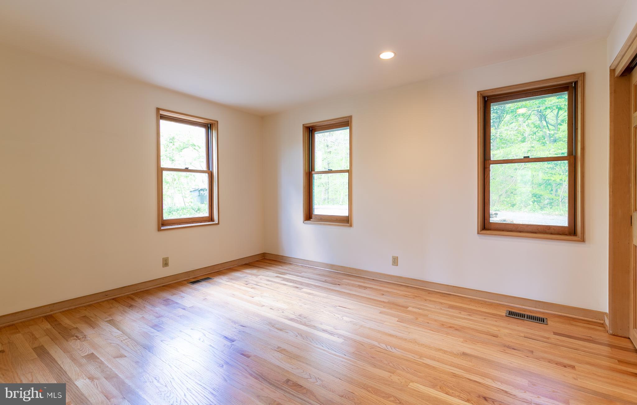 1432 Ravine Way Arnold, MD 21012 - Photo 22 of 50 Main level bedroom.