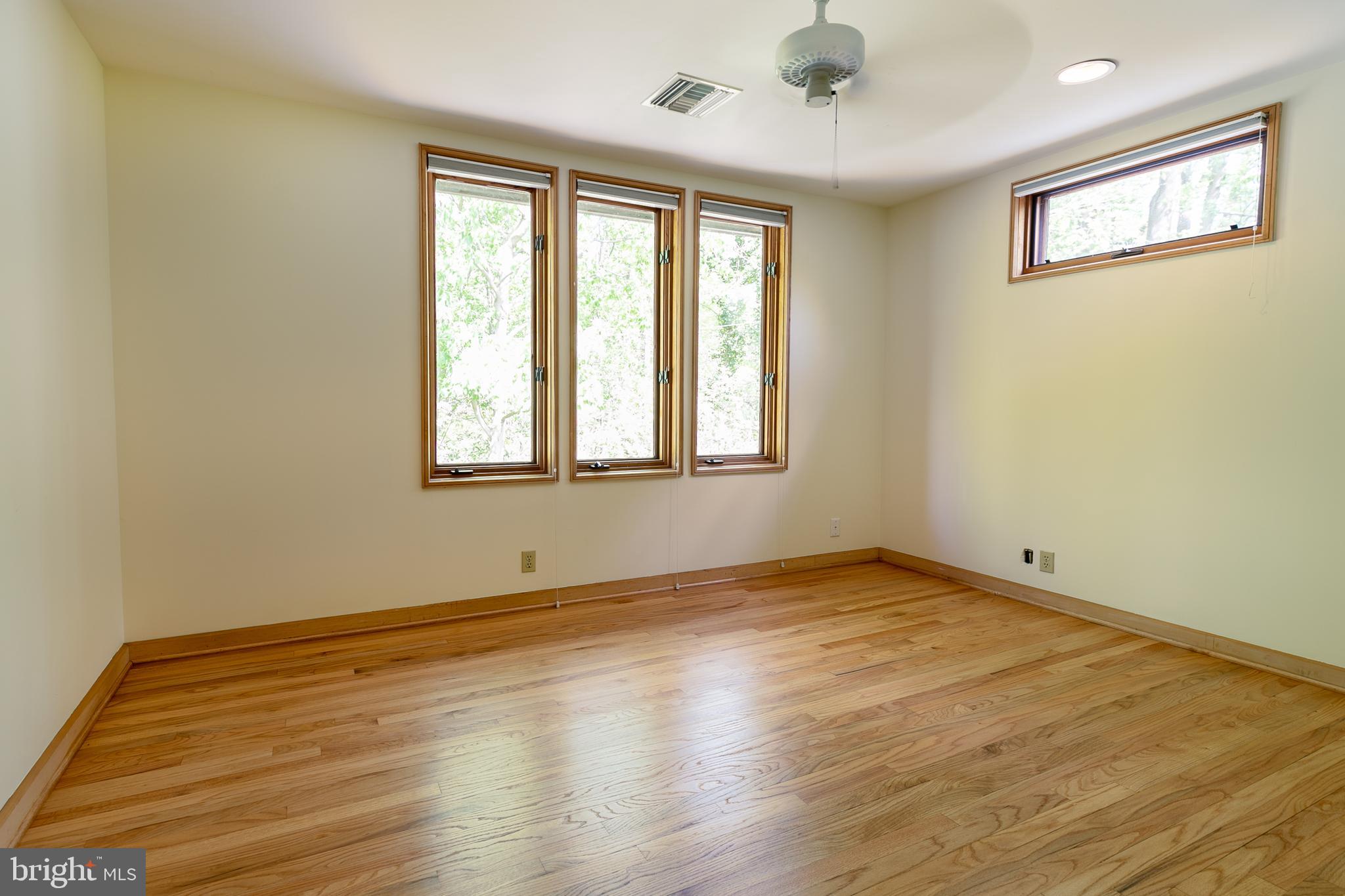 1432 Ravine Way Arnold, MD 21012 - Photo 28 of 50 Upper level bedroom #1