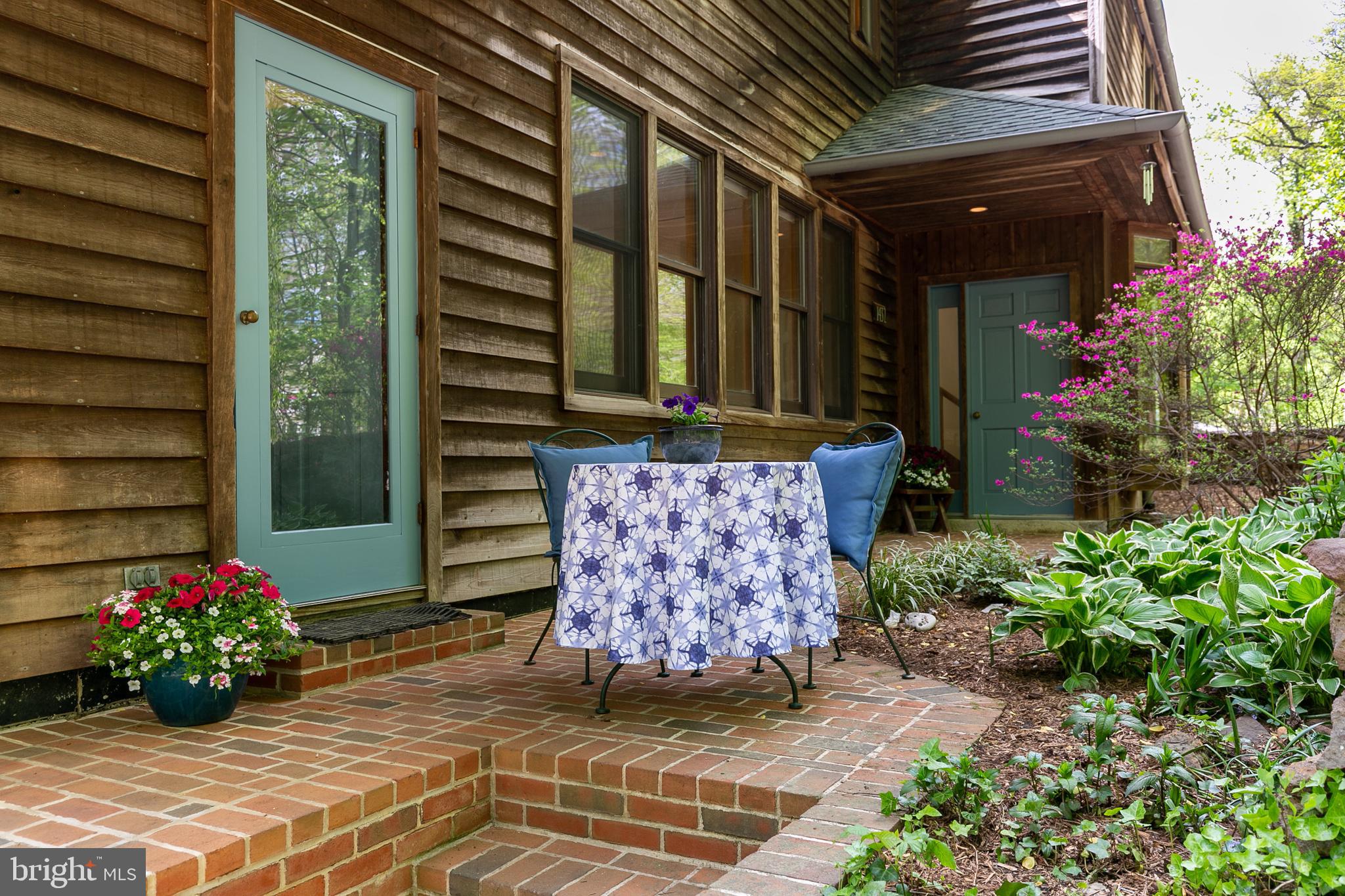 1432 Ravine Way Arnold, MD 21012 - Photo 3 of 50 Relax with a beverage on the front patio.