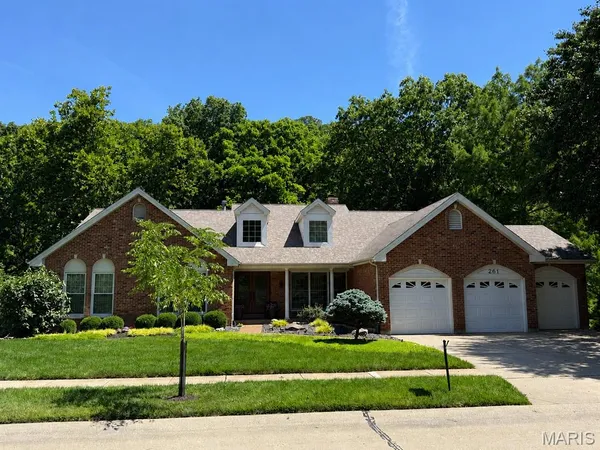 $645,000 | 261 Turnberry Pl Drive, Wildwood, MO 63011