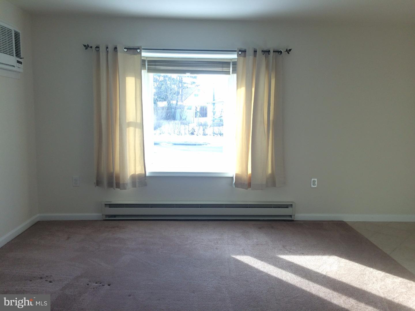 5 Wildflower Road Levittown, PA 19057 - Photo 11 of 25 Living Room