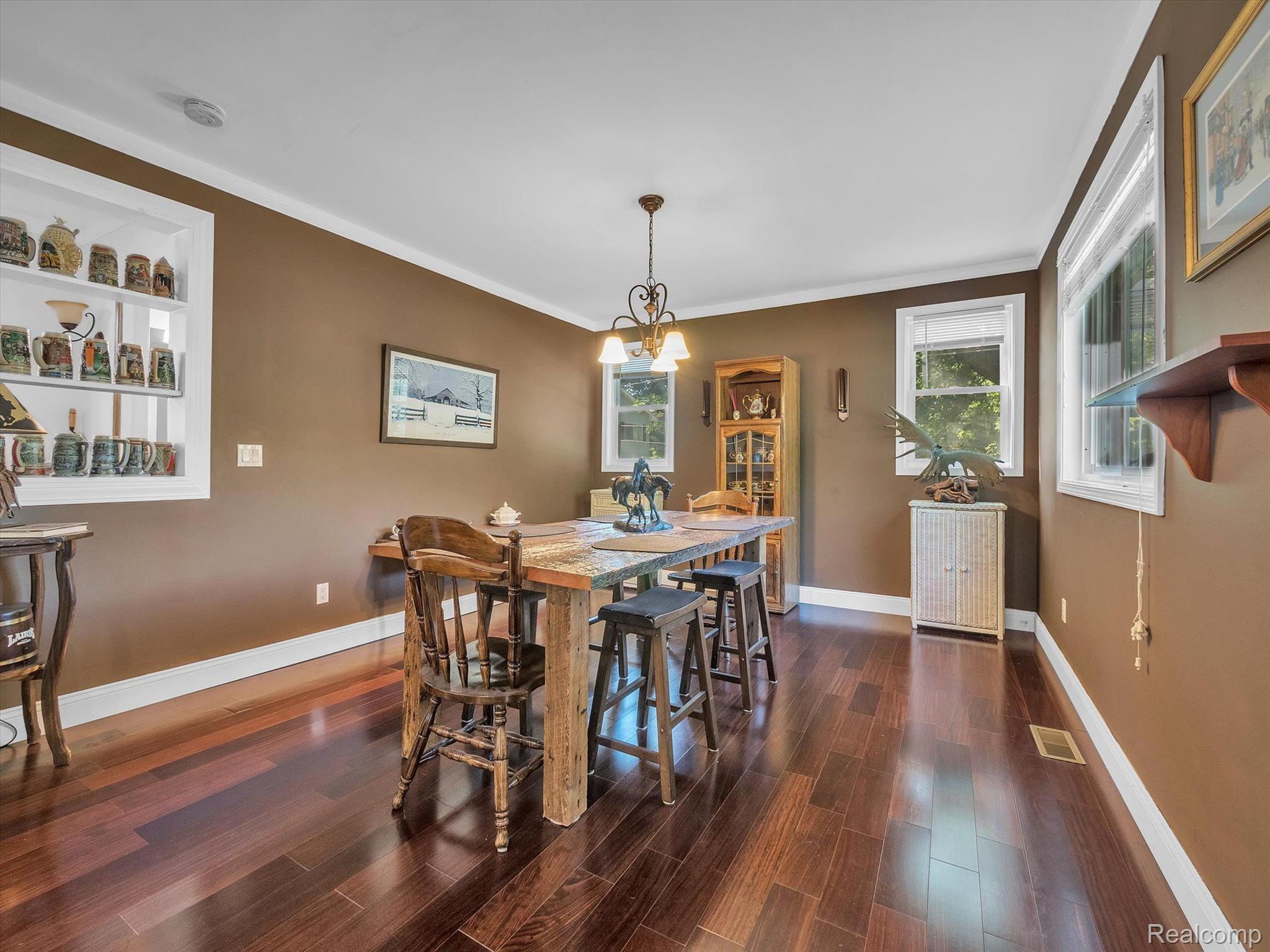 654 Crescent Lake Road Waterford, MI 48327 - Photo 12 of 46 Gallery Image 12