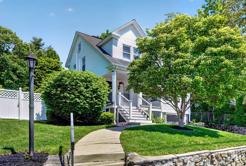 214 Laurel Street Melrose, MA 02176 - Photo 33 of 37