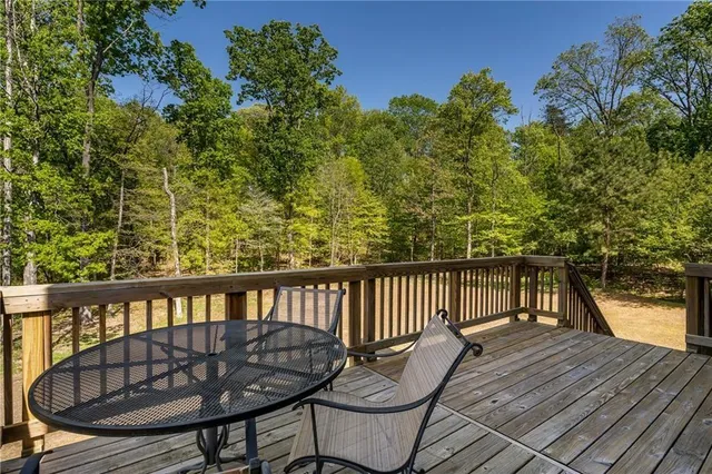 $505,000 | 19 Four Feathers Lane Northeast, Rydal, GA 30171