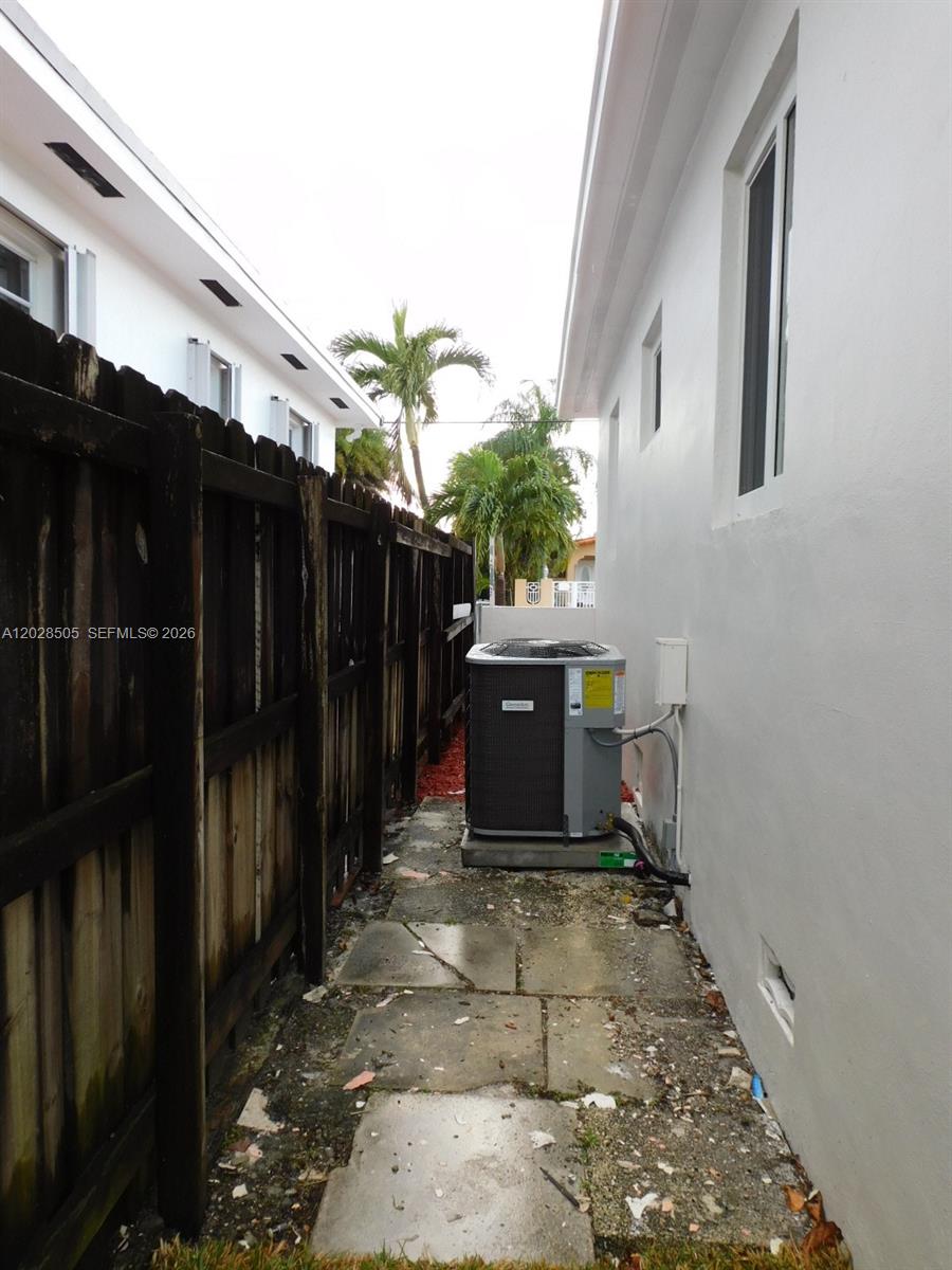 3333 Southwest 89th Avenue Miami, FL 33165 - Photo 39 of 44 South side.