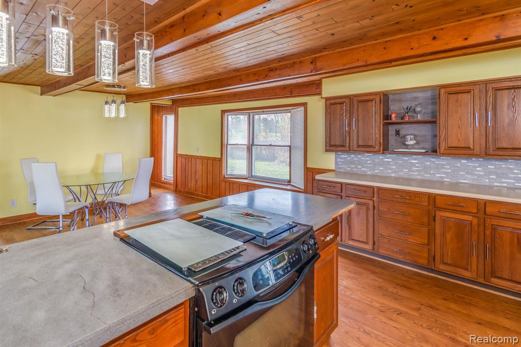 8202 Wilson Road Montrose, MI 48457 - Photo 9 of 46