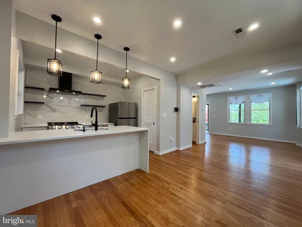 $3,900 | 327 Whittier Street Northwest, Washington, DC 20012