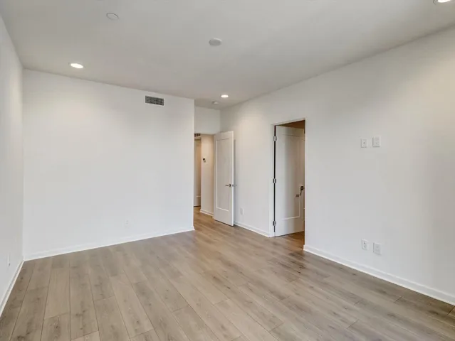 $925,900 | 766 Obsidian Loop East, Unit 64, Palm Springs, CA 92264