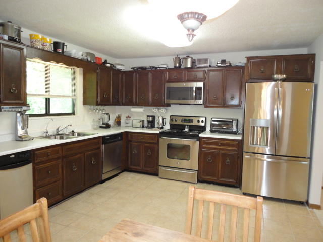 102 Garnet Lane Oak Ridge, TN 37830 - Photo 3 of 25 -
