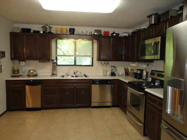 102 Garnet Lane Oak Ridge, TN 37830 - Photo 5 of 25 -