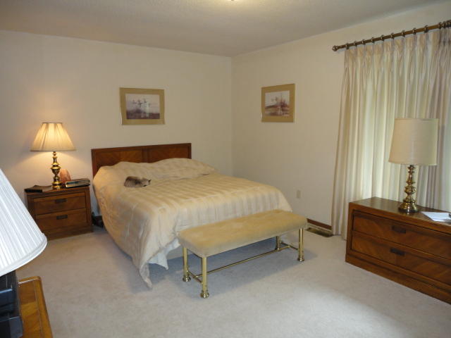 102 Garnet Lane Oak Ridge, TN 37830 - Photo 9 of 25 DSC09362