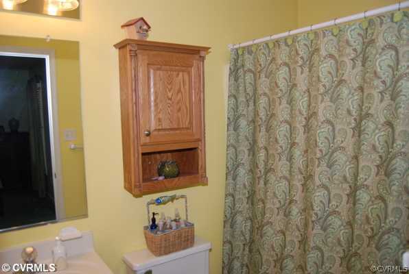 3118 Gregwood Road Midlothian, VA 23112 - Photo 6 of 7 Master Bath