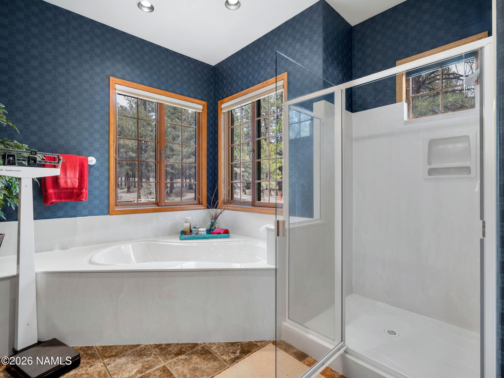 5415 North Fort Valley Road Flagstaff, AZ 86001 - Photo 33 of 64 a bathroom with a sink and a shower