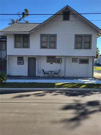 $1,000 | 28 North Grosse Avenue, Unit C, Tarpon Springs, FL 34689