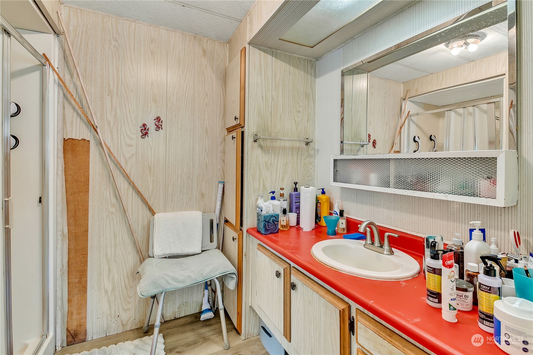 11503 155th Avenue Southeast Renton, WA 98059 - Photo 12 of 16