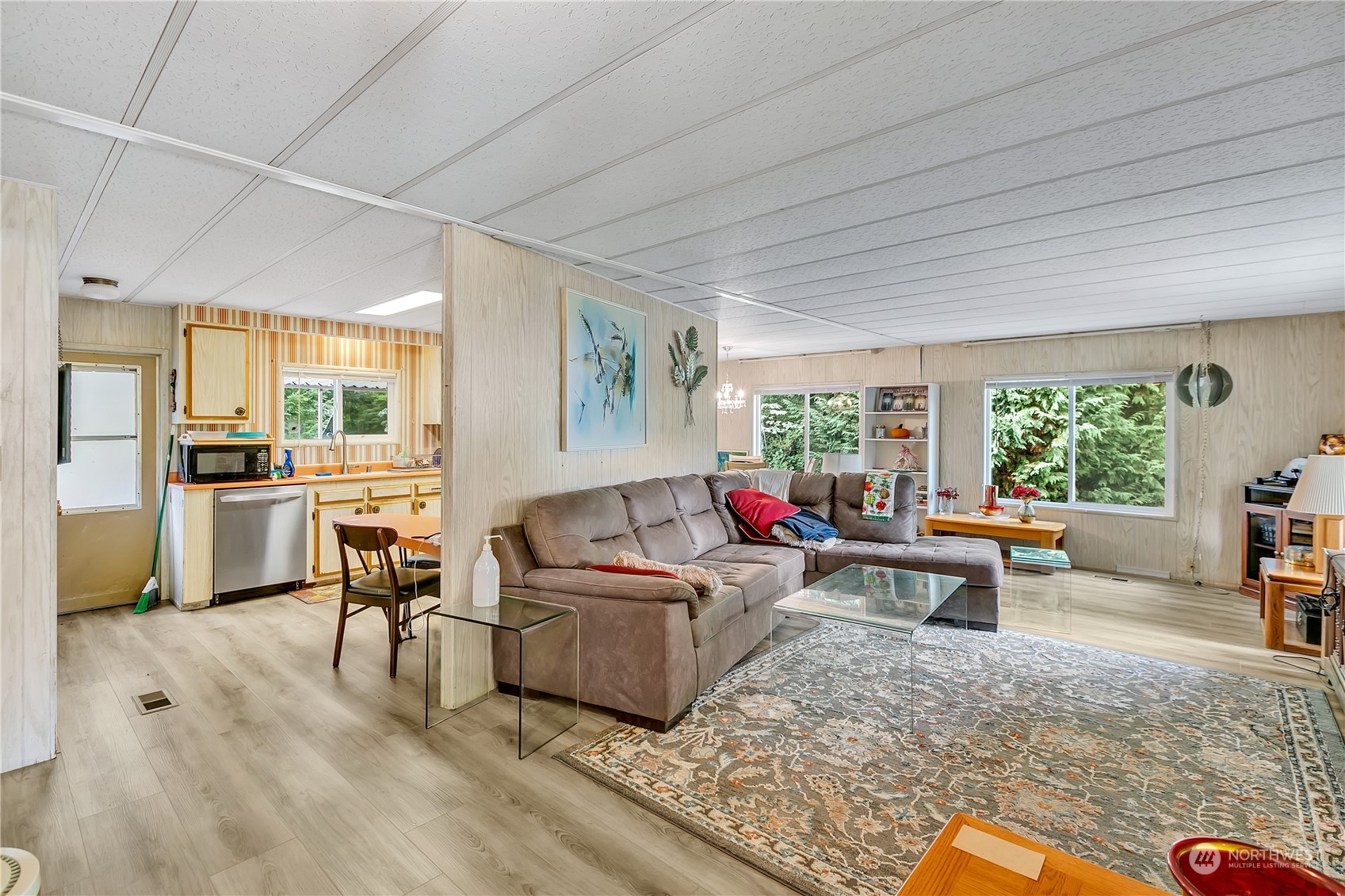 11503 155th Avenue Southeast Renton, WA 98059 - Photo 4 of 16