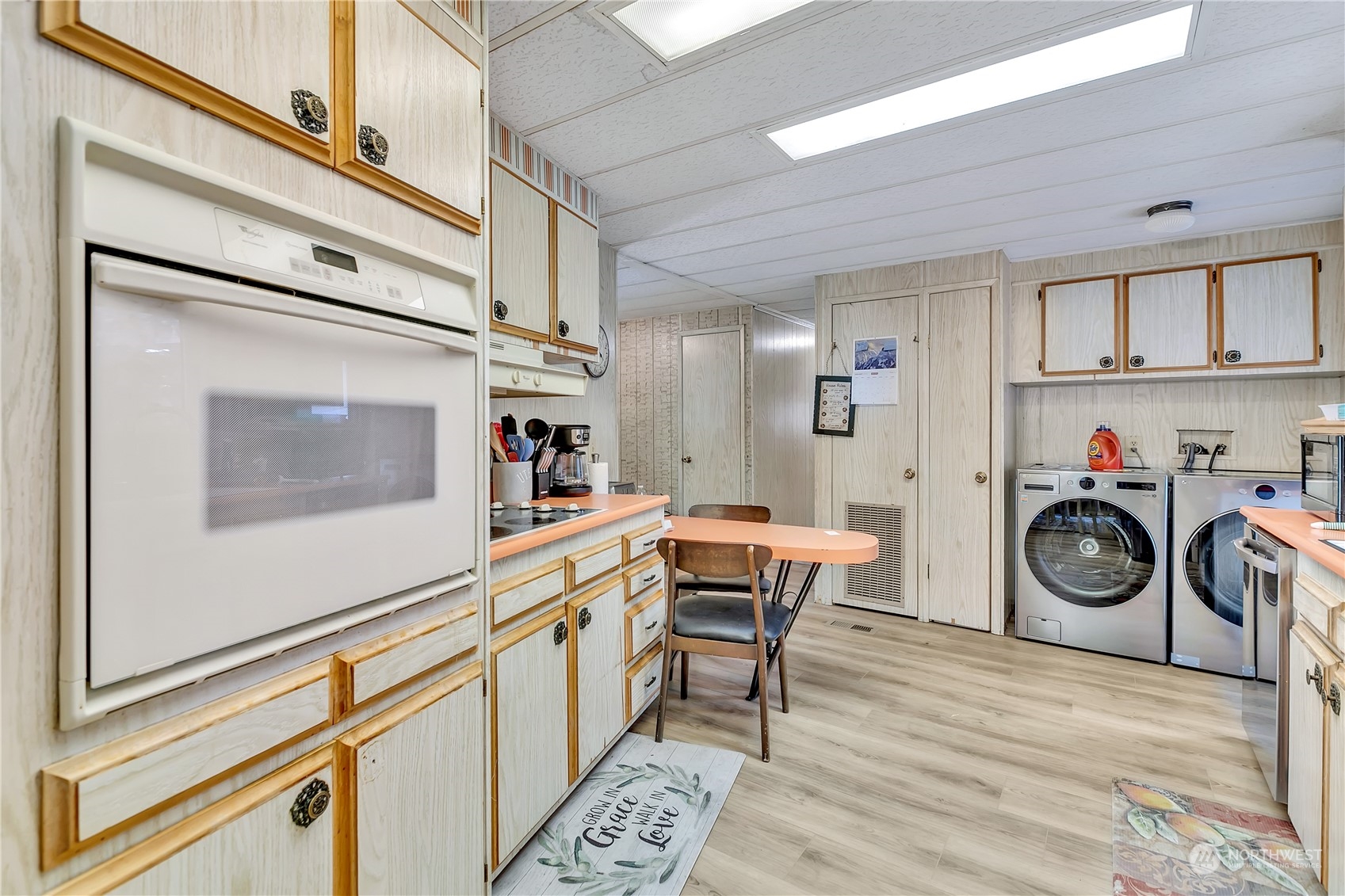 11503 155th Avenue Southeast Renton, WA 98059 - Photo 9 of 16